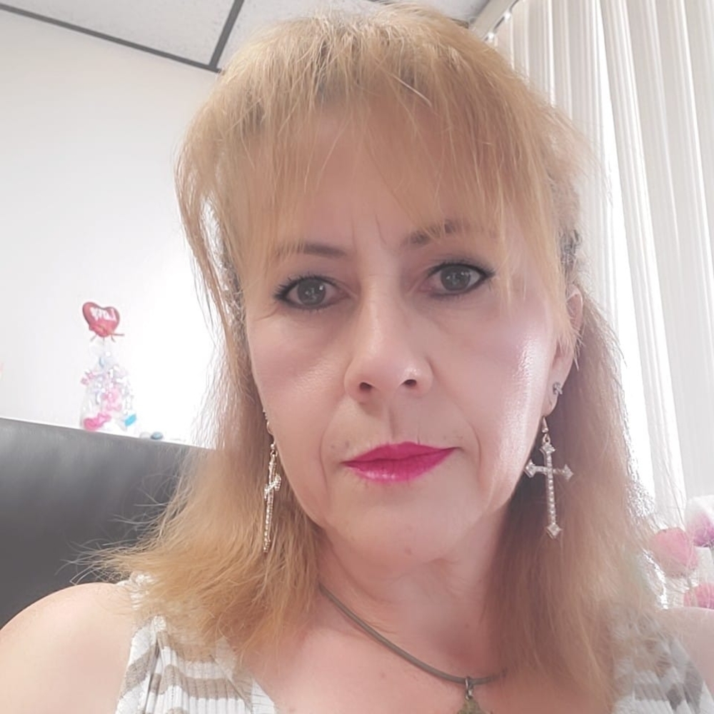 Meet your Posher, Lorena